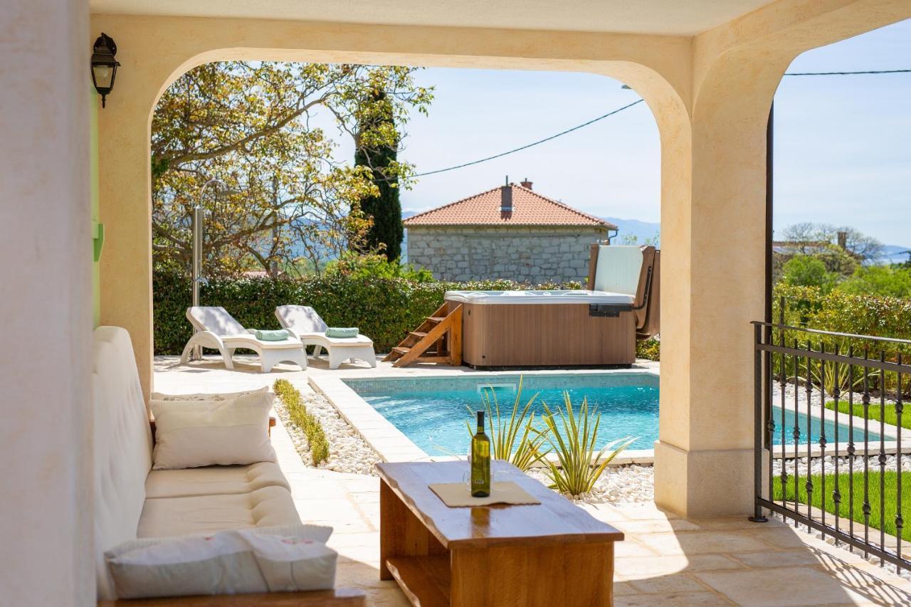 Villa Fundica Vrh  ภายนอก รูปภาพ